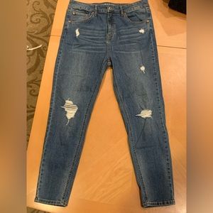 Woman’s Wild Fable high rise skinny ripped jeans size 14